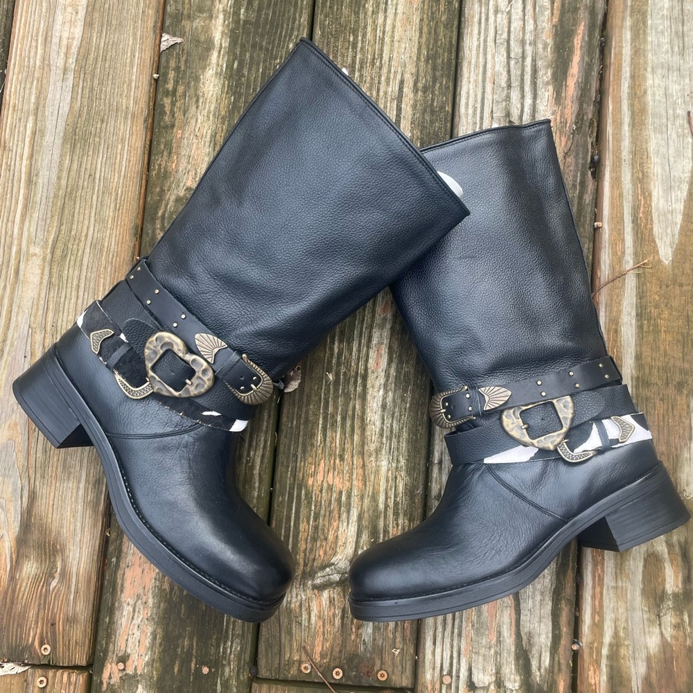 Steve Madden Black leather Moto Boots with Buckle Detail